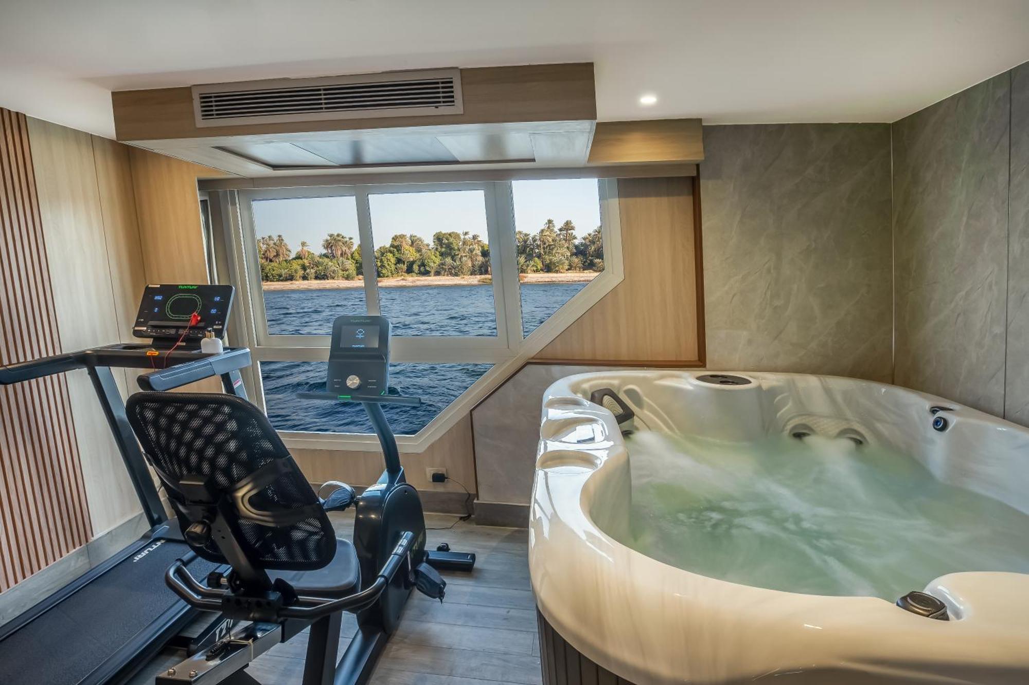Renaissance Nile Cruise - Every Saturday From Luxor To Aswan For 4 Nights , And Every Wednesday From Aswan To Luxor For 3 Nights 外观 照片